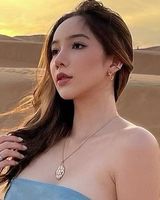 Elizabeth697
